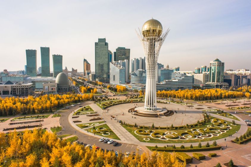 -bajterek-monument-kazahstan-.jpg