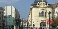 Bratislava-Reduta-stare mesto-pamiatky-Chris Yunker.jpg