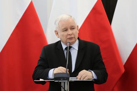 jaroslaw_kaczynski_przemawia_na_konferencji_naukowej_konstytucja_solidarnosci.jpg